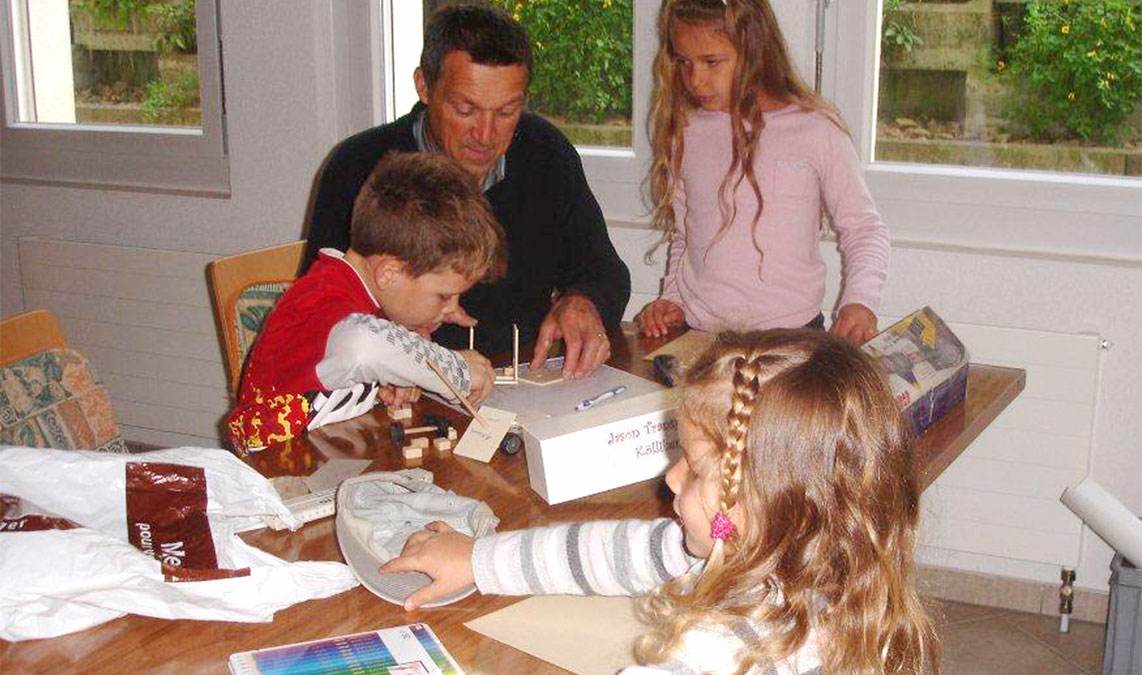 Max mit Kindern